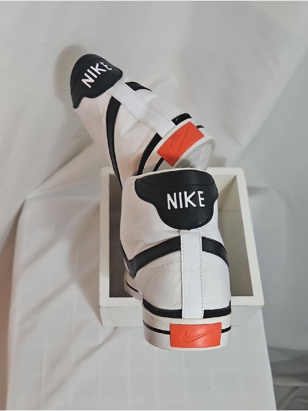 Women’s Nike Court Legacy Mid Canvas Sneakers White Black Size 13 Used Pre-loved - Picture 11 of 17